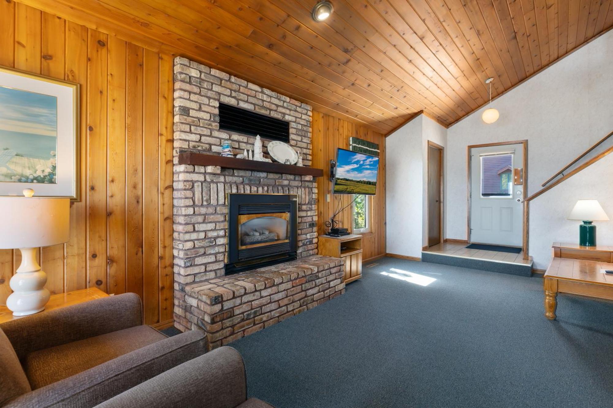 The Lodges At Breezy Point Exterior photo