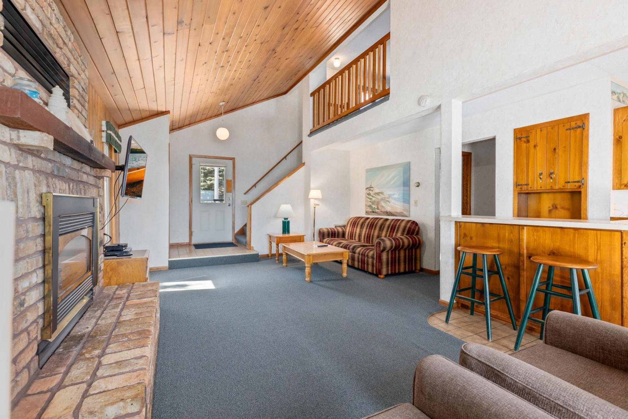 The Lodges At Breezy Point Exterior photo